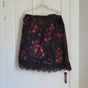 Torrid, floral skirt with lace hem, 0X